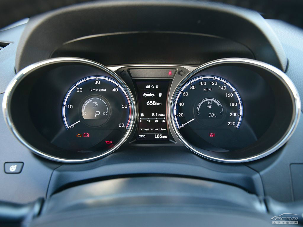 途勝(海外)內(nèi)飾高清大圖