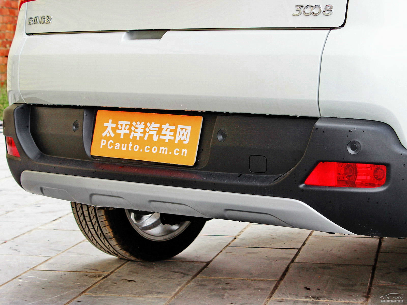 標(biāo)致3008外觀高清大圖