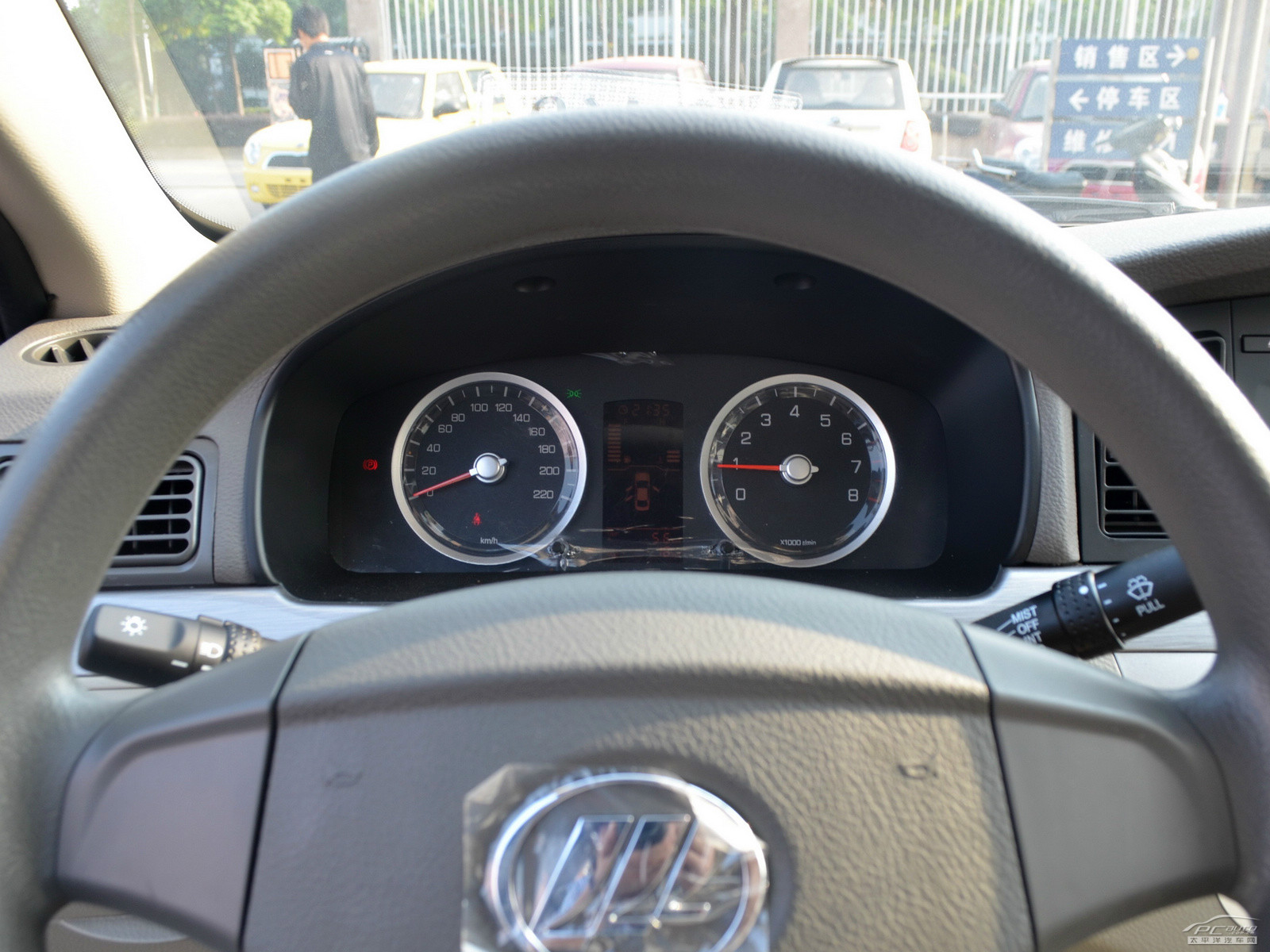 力帆630內(nèi)飾高清大圖