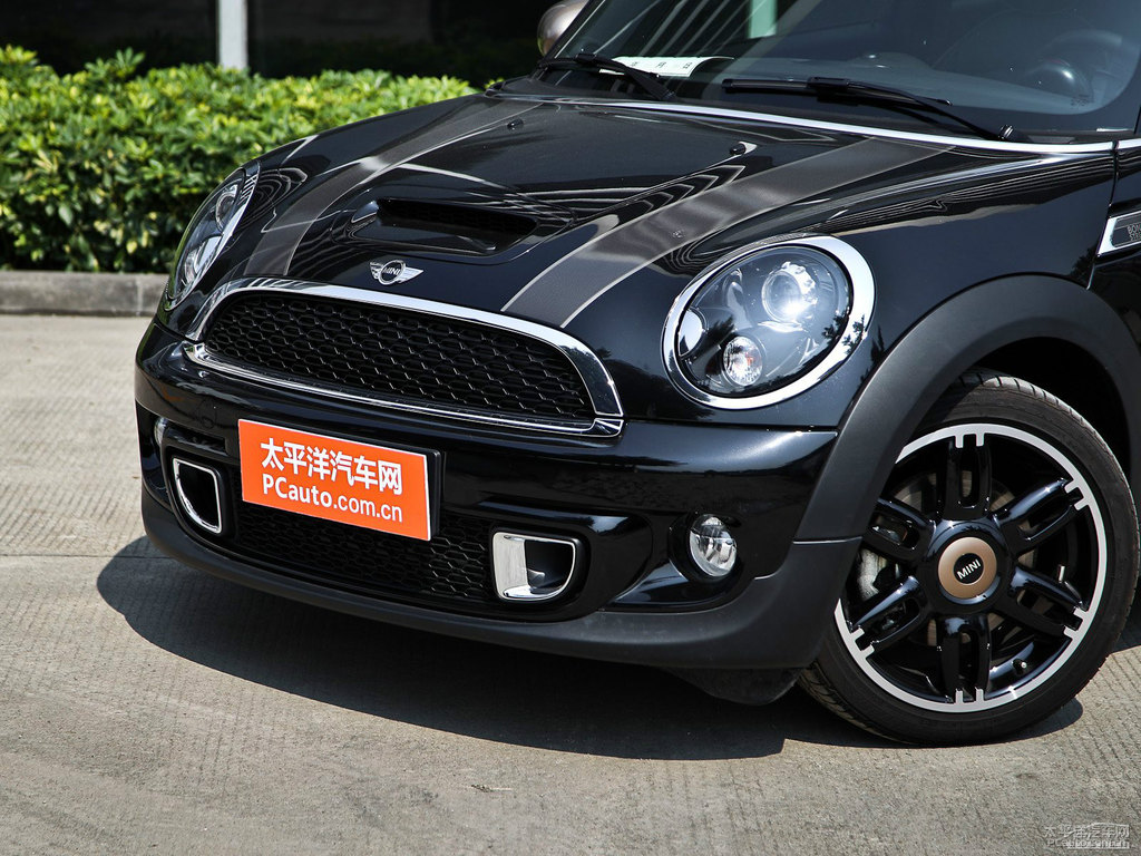 ҹMINI CLUBMAN܇^^DƬ