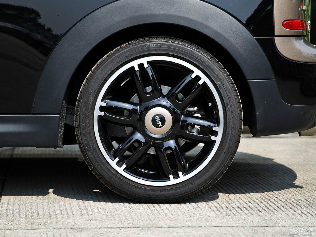 ҹMINI CLUBMAN܇(ch)^DƬ