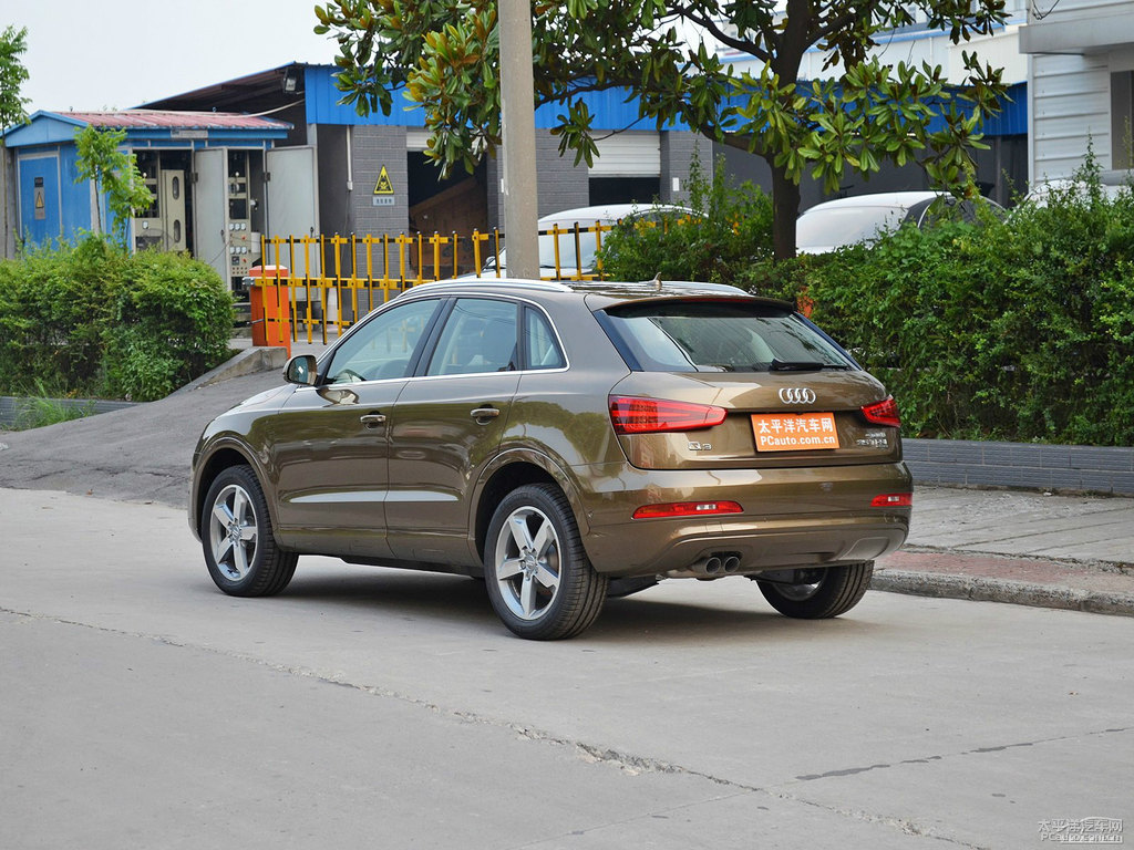 馴鹿棕奧迪Q3整車外觀外觀圖片