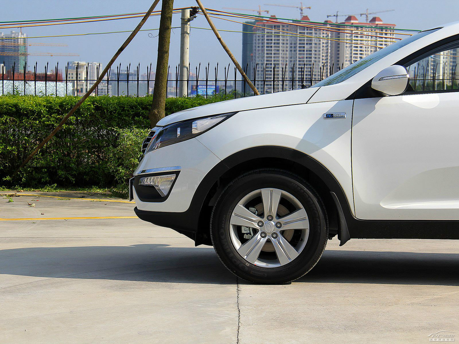 智跑外觀高清大圖