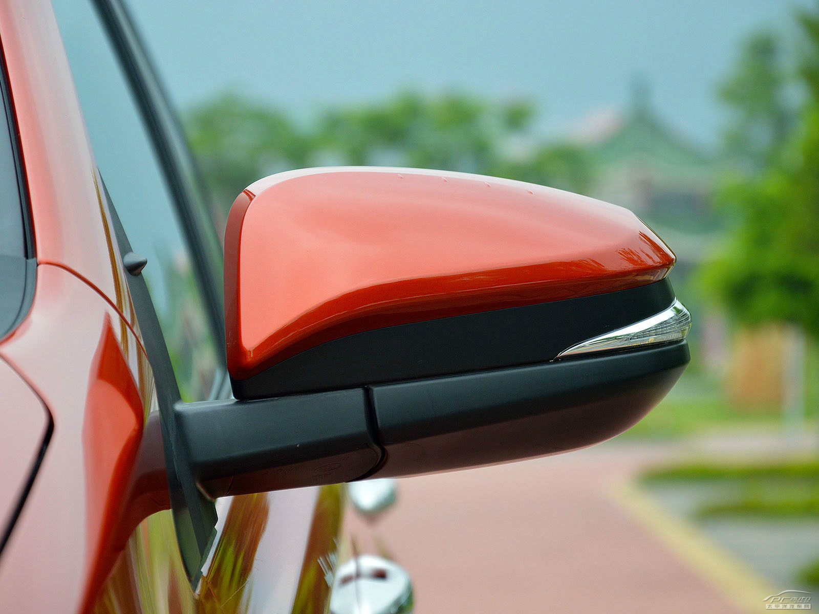 RAV4榮放外觀高清大圖