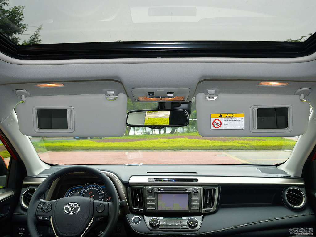 橙色RAV4榮放車廂內(nèi)飾圖片