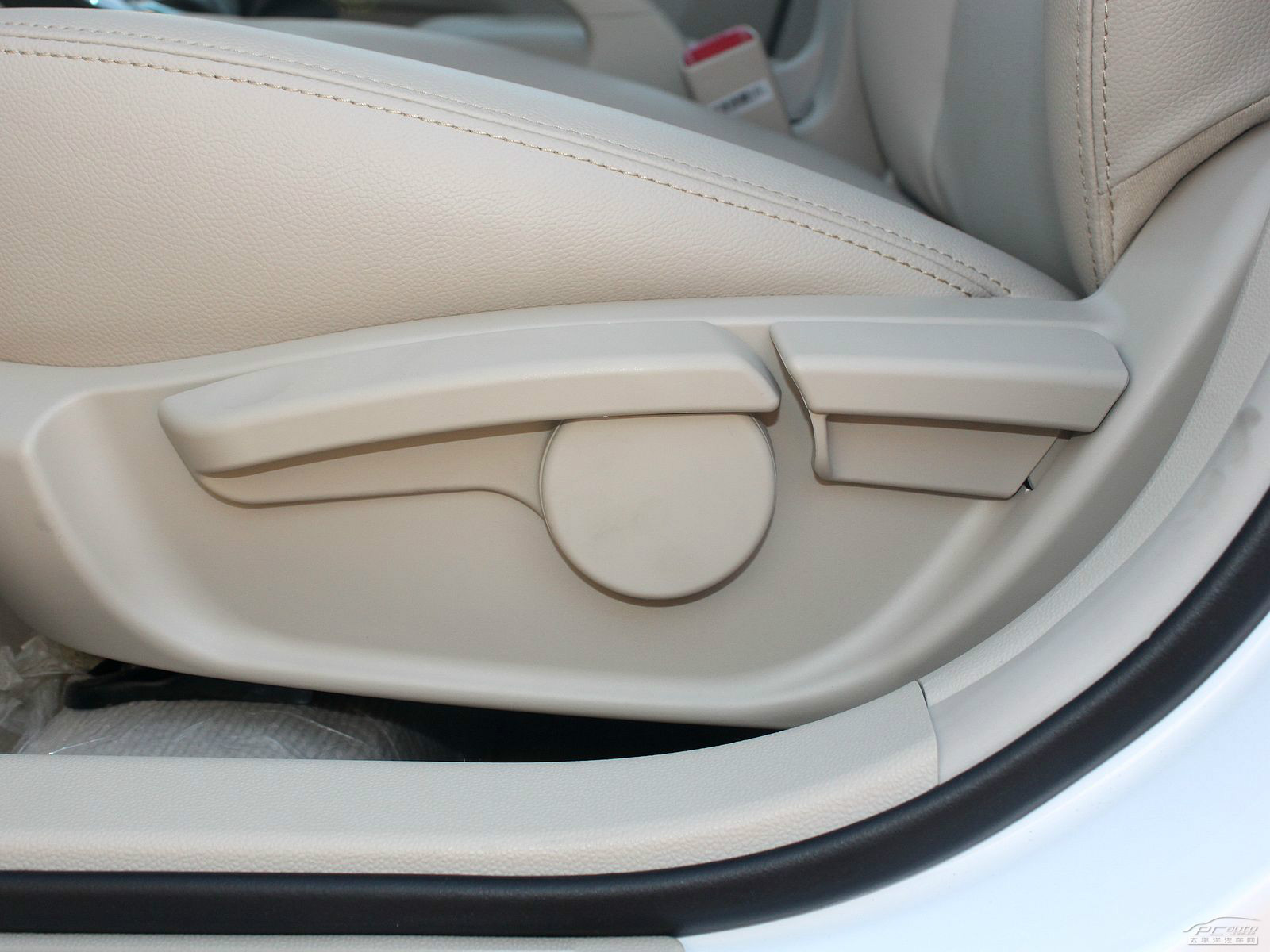 速銳內(nèi)飾高清大圖