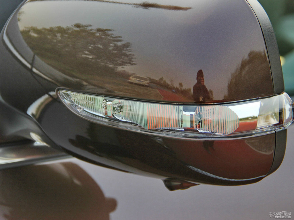 ǹ̴{ǽݴ7 SUV܇^DƬ