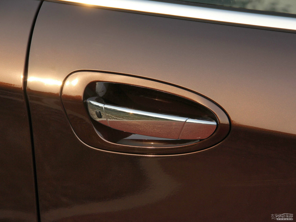 ǹ̴{ǽݴ7 SUV܇(ch)^DƬ