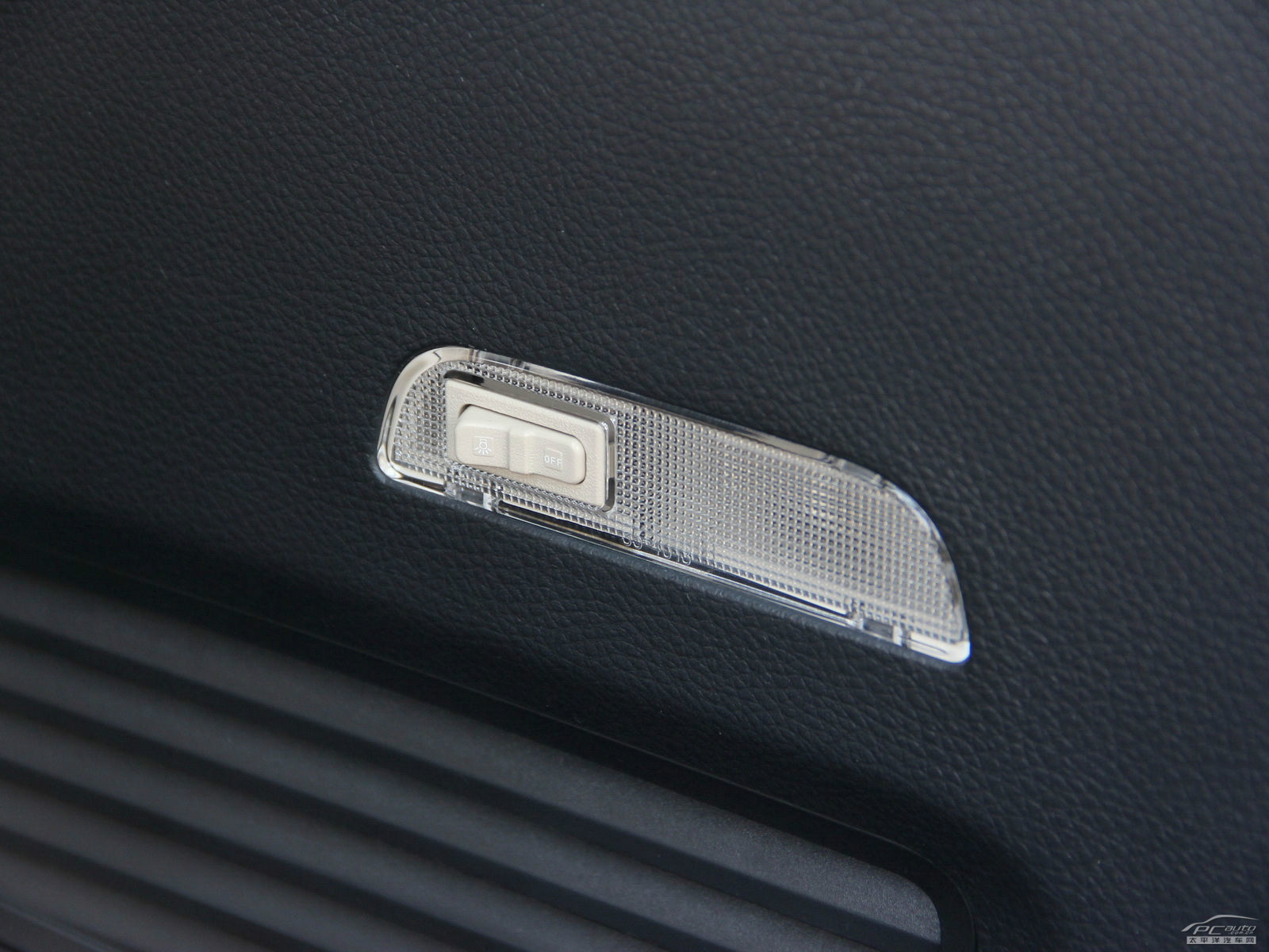 納智捷大7 SUV空間高清大圖