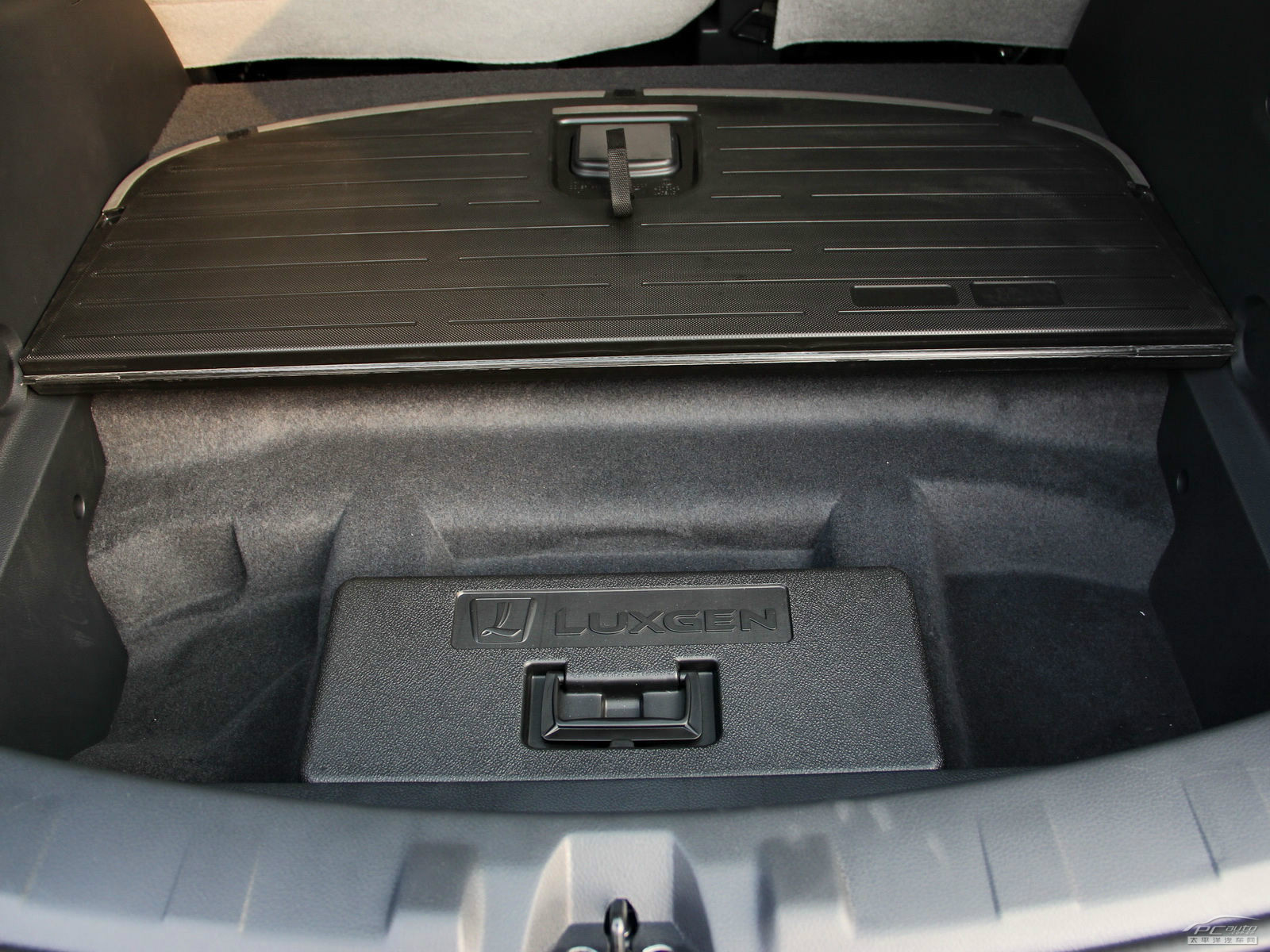 納智捷大7 SUV空間高清大圖