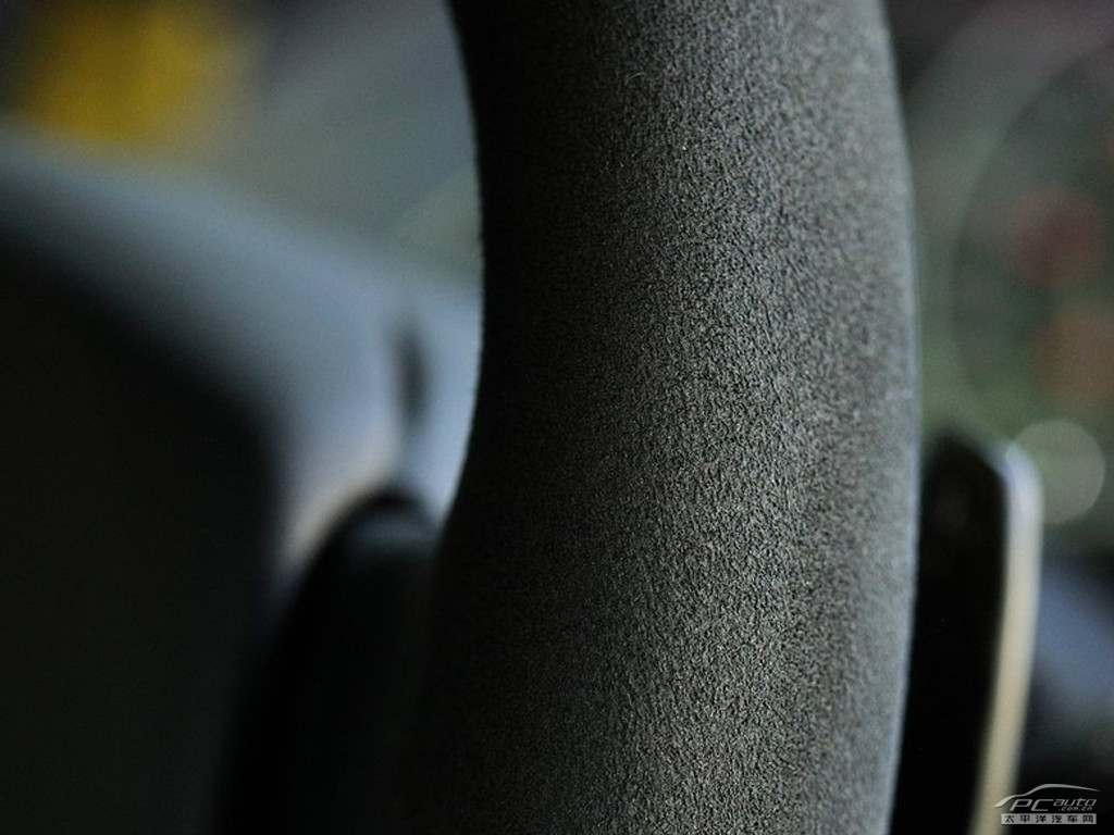 V12 Vantage內(nèi)飾高清大圖