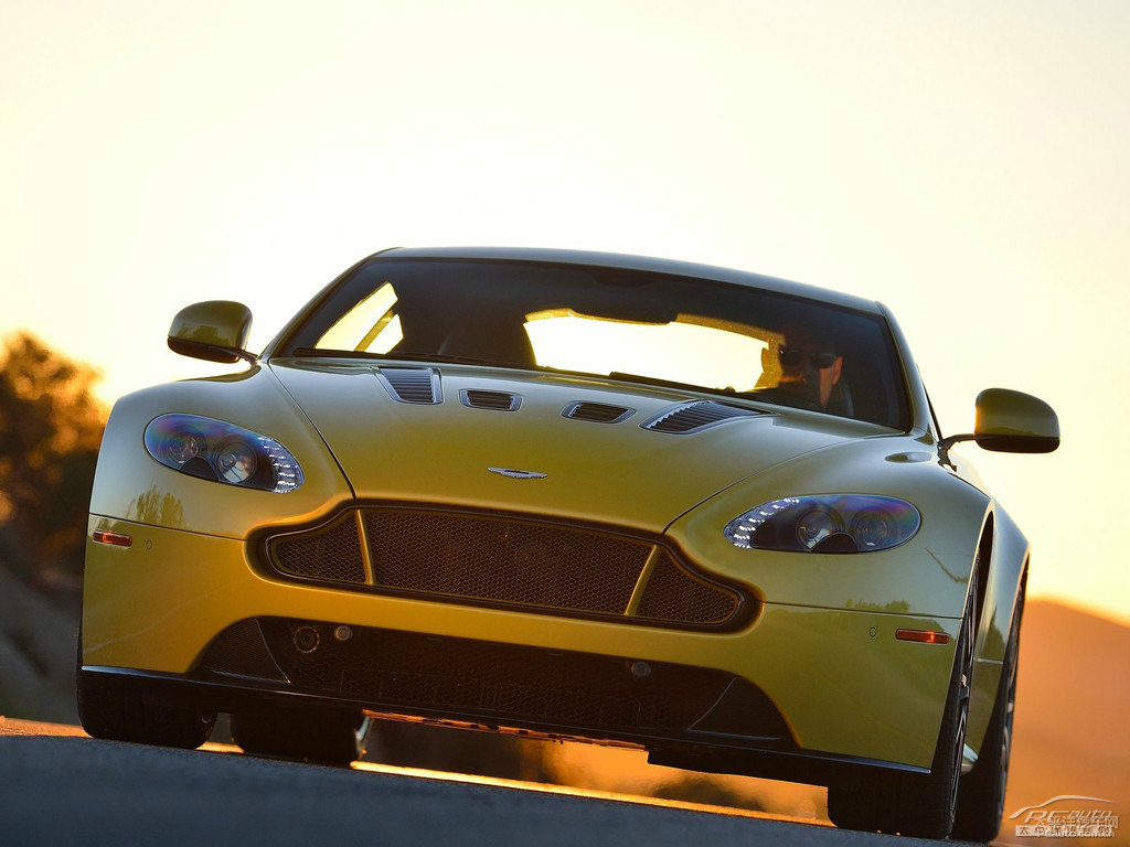 SɫV12 Vantage܇^^DƬ