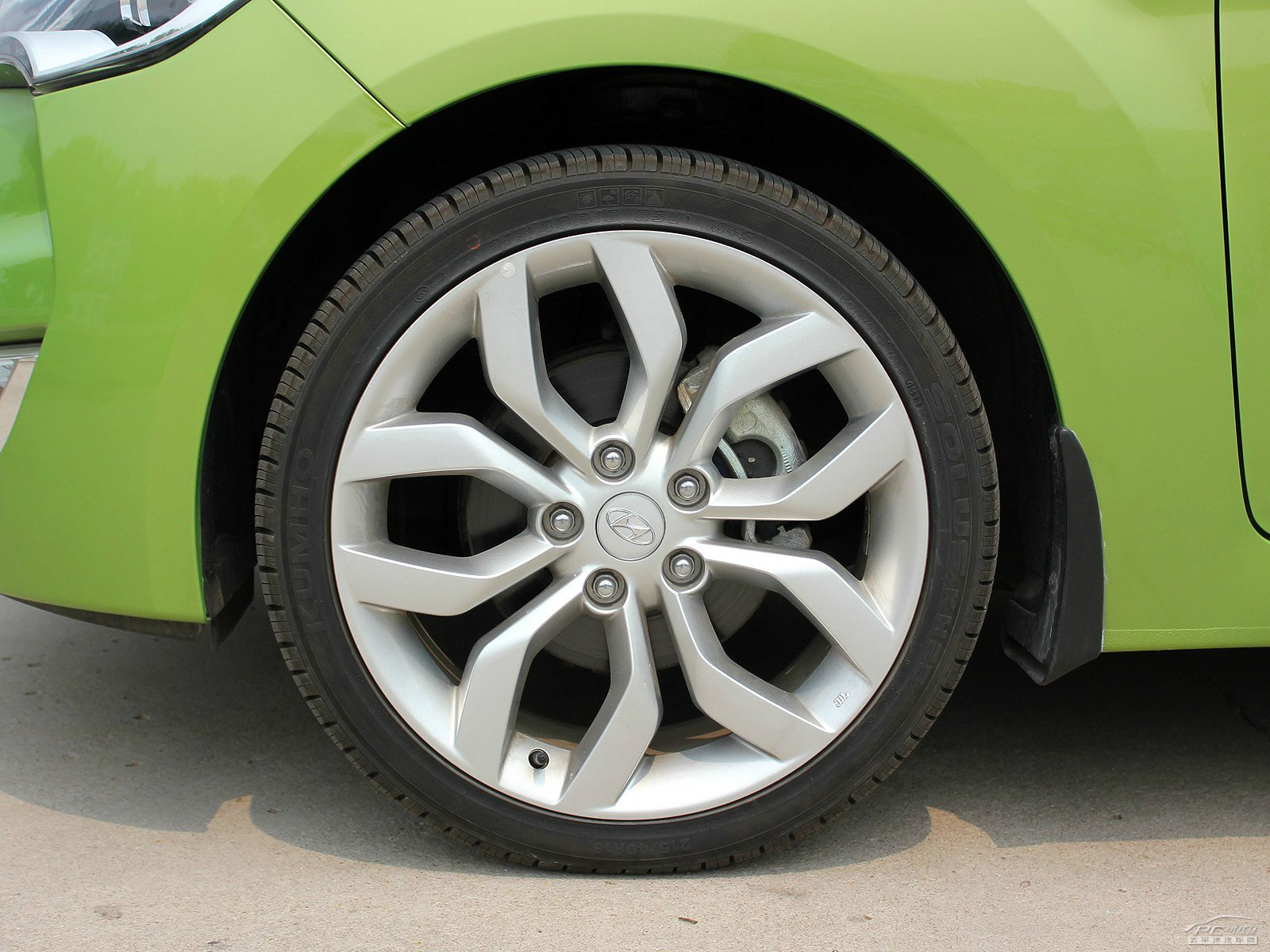 Veloster外觀高清大圖