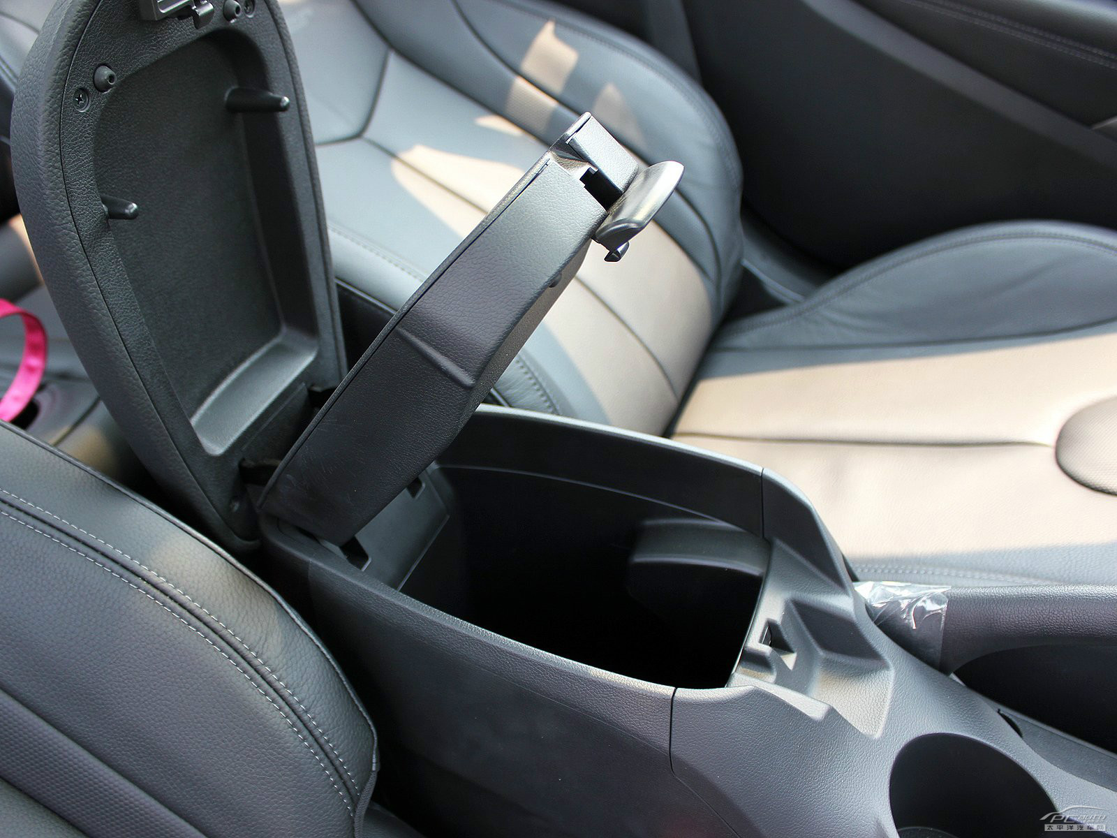 Veloster空間高清大圖