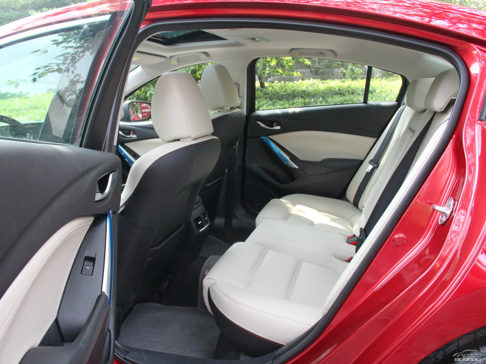 馬自達(dá)ATENZA空間高清大圖