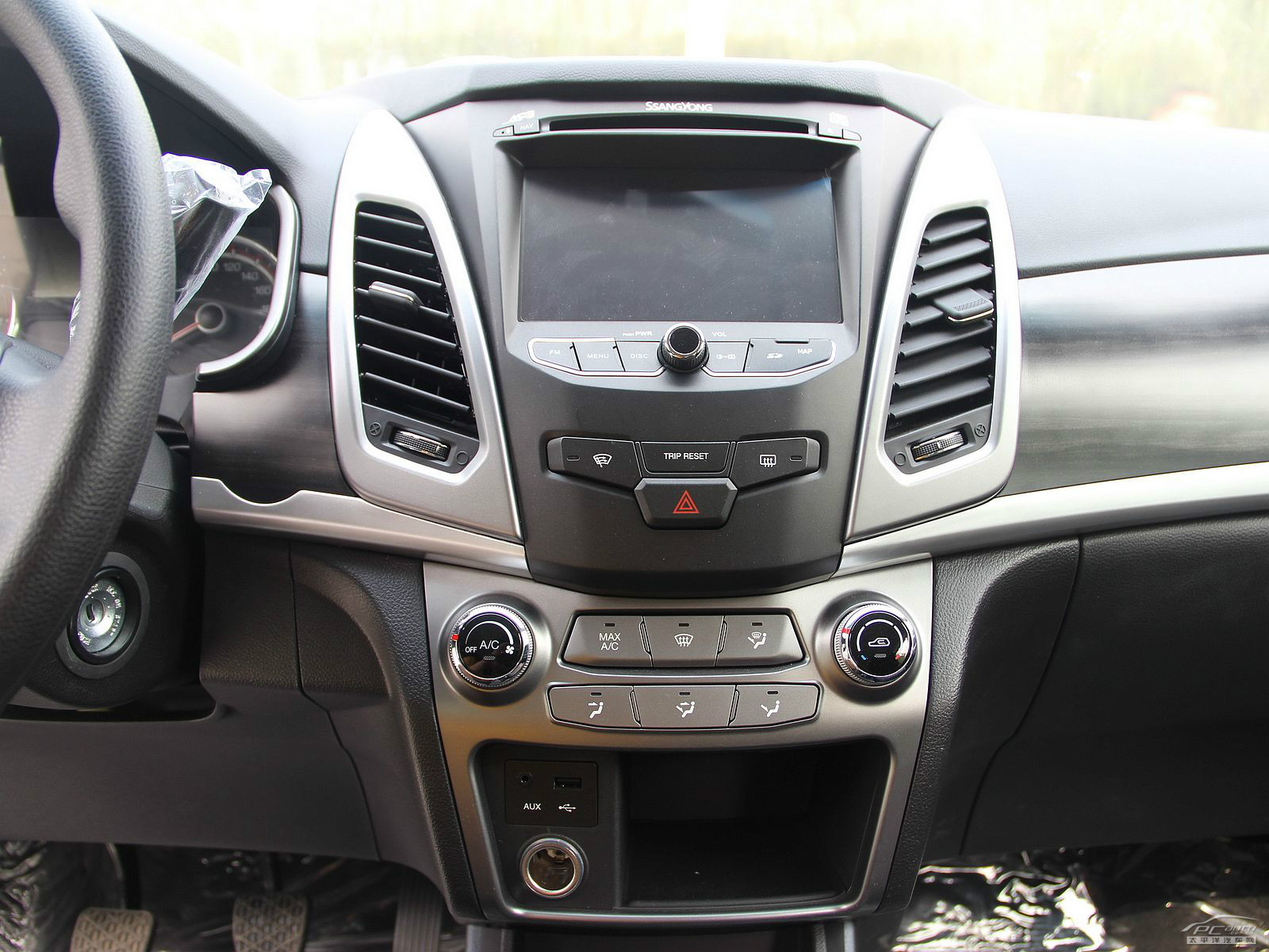 柯蘭多Korando內(nèi)飾高清大圖