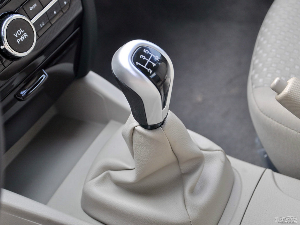 \ϻV3␂п؃(ni)DƬ