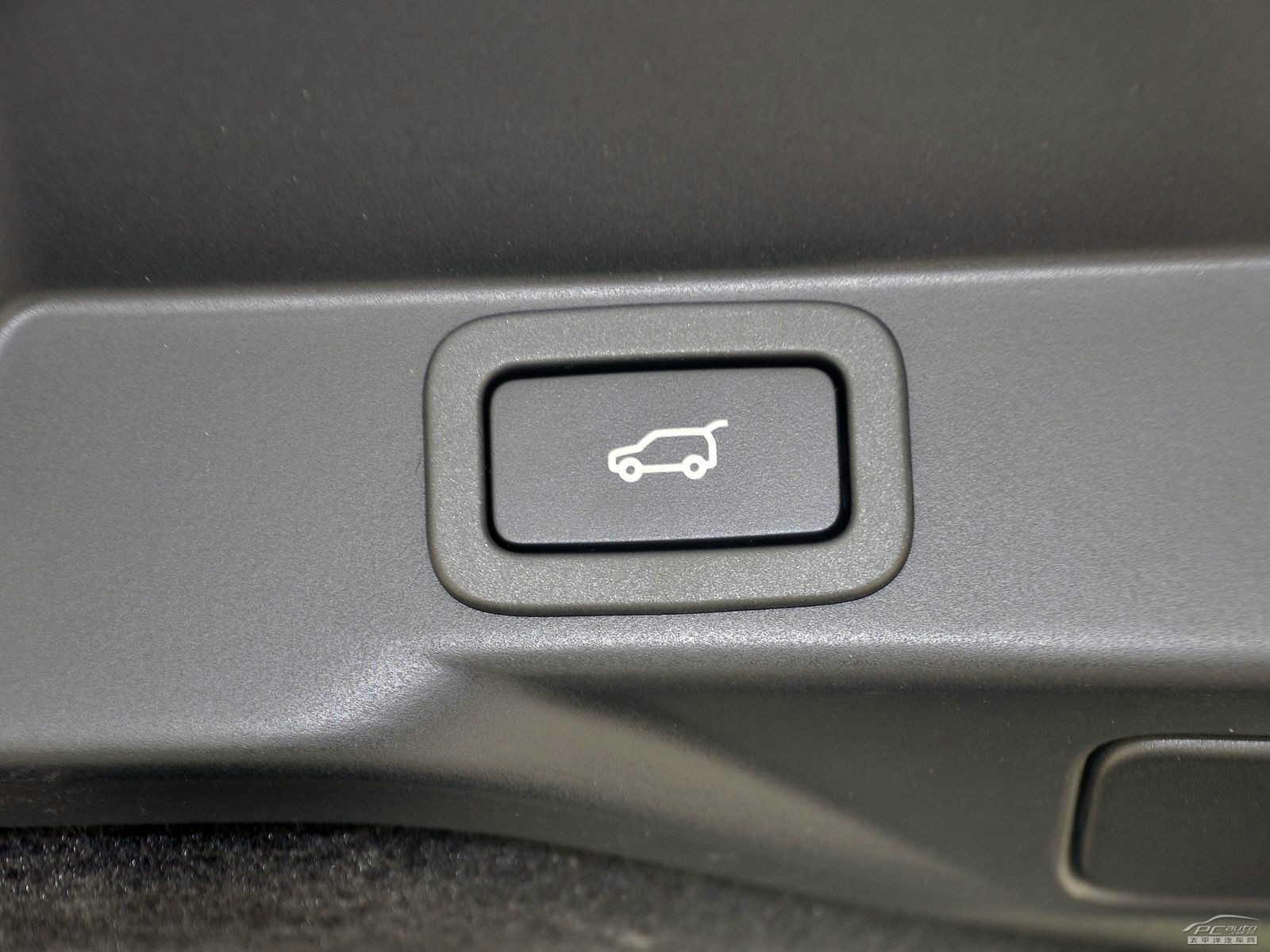 攬勝運(yùn)動(dòng)空間高清大圖