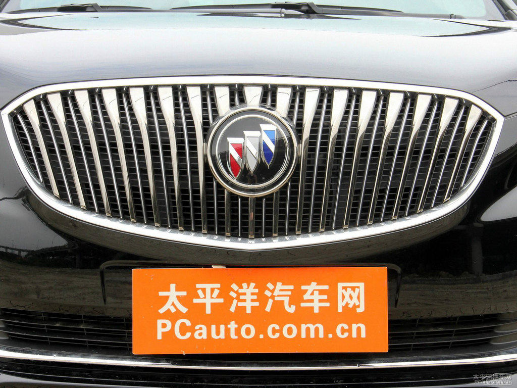 墨玉黑君越車頭外觀圖片