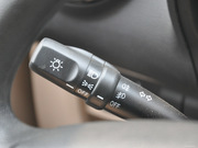 2013款 1.0L 手動精英型