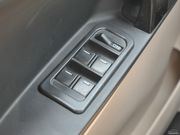 2013款 1.0L 手動精英型