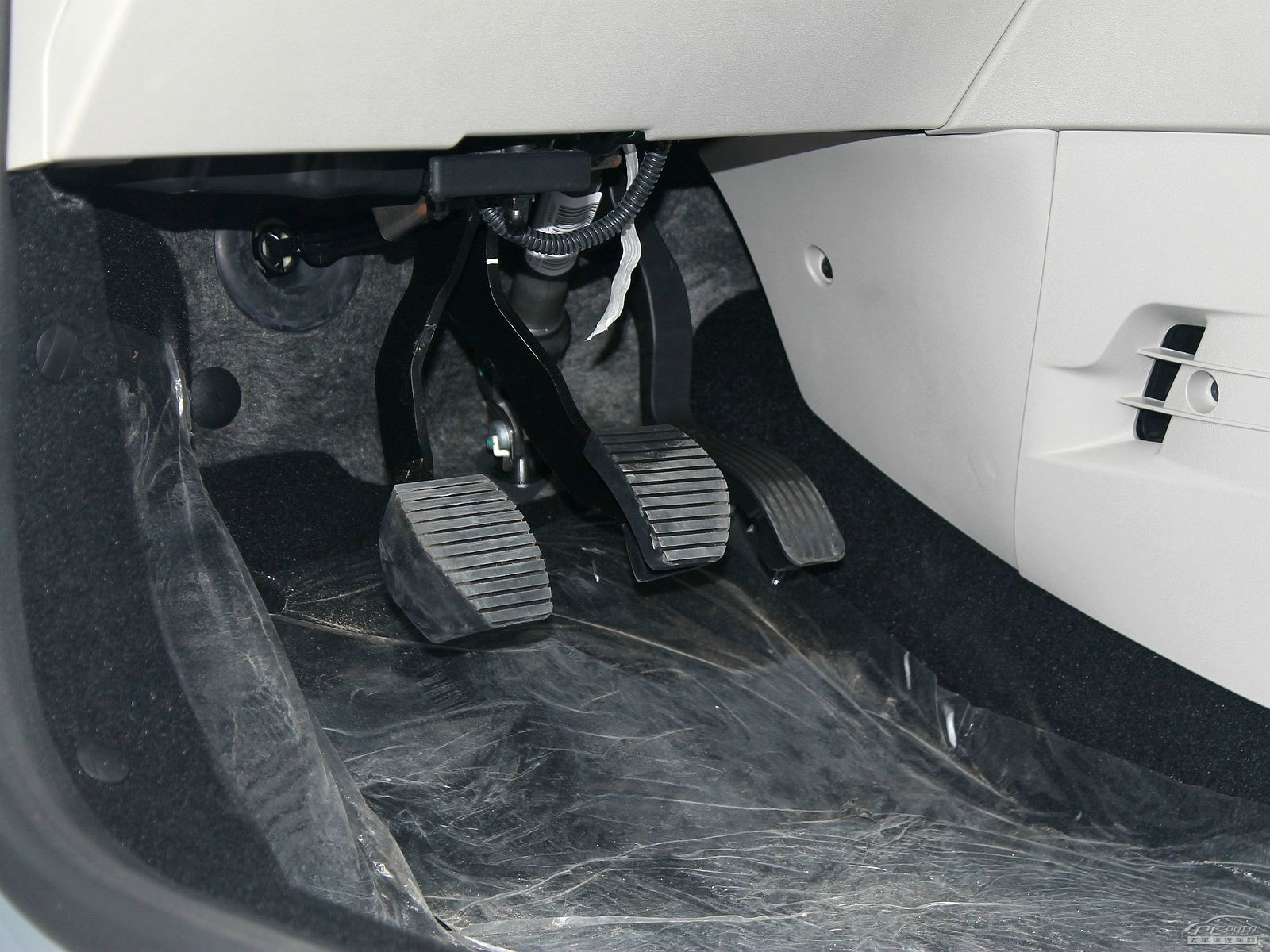 全新愛(ài)麗舍內(nèi)飾高清大圖