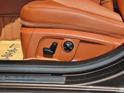 2013款 3.0T 標(biāo)準(zhǔn)型 2013款 3.0T 標(biāo)準(zhǔn)型