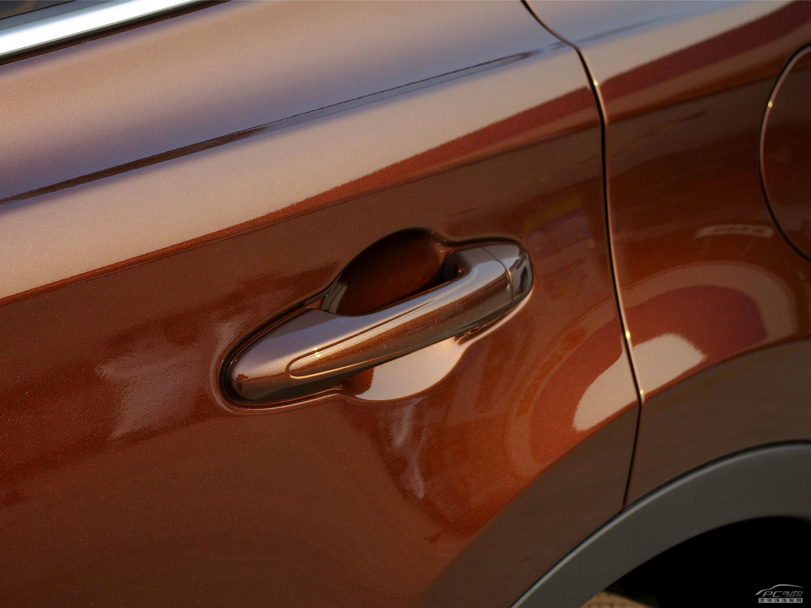 RAV4榮放外觀高清大圖