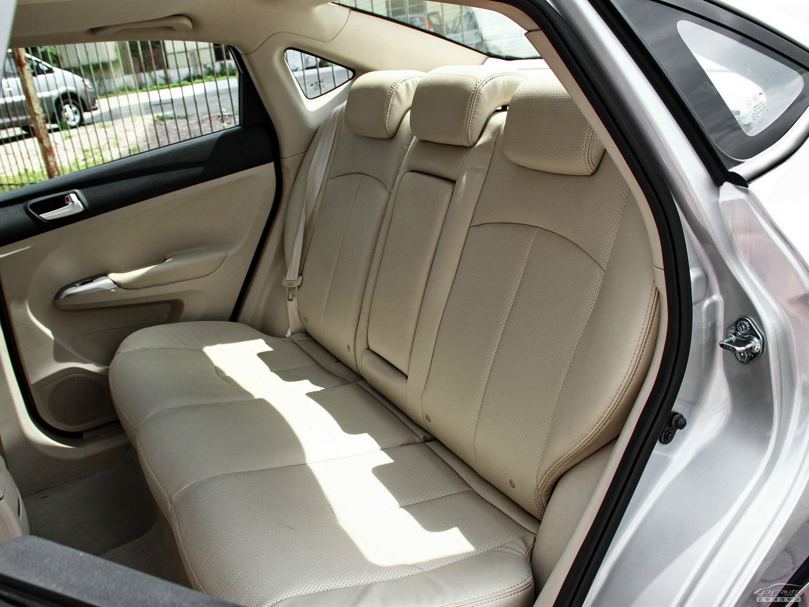 海馬M3內(nèi)飾高清大圖