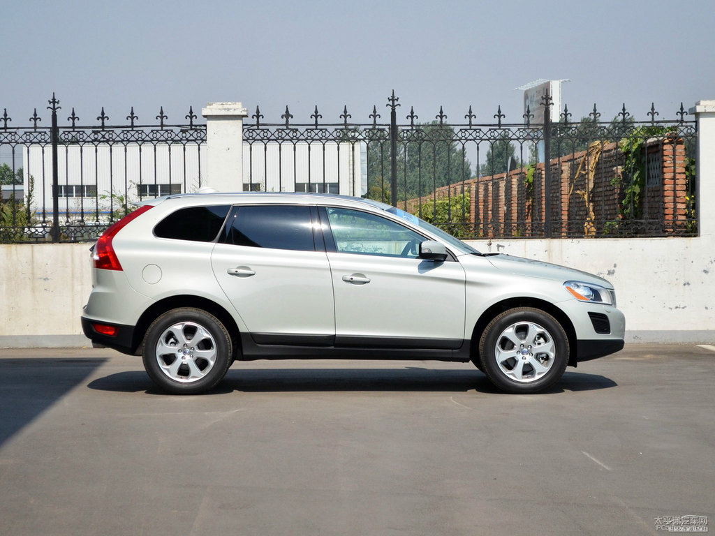 ѩ֠XC60(M(jn))܇^^DƬ