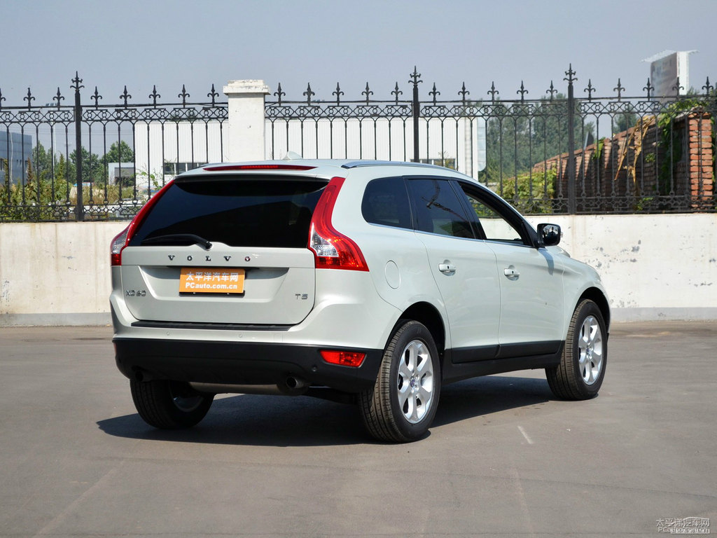 ѩ֠XC60(M(jn))܇^^DƬ