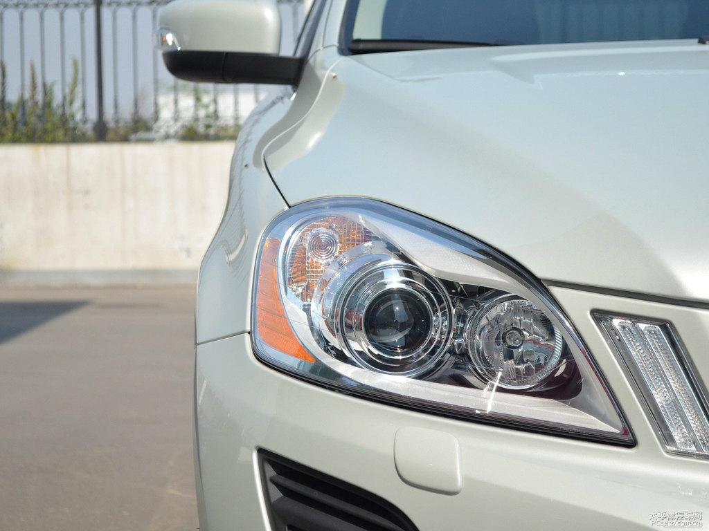 ѩ֠XC60(M(jn))܇(ch)^^DƬ