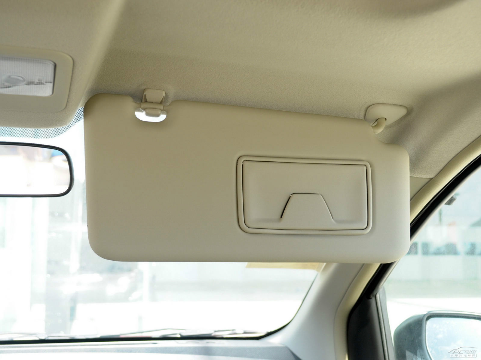 驪威內(nèi)飾高清大圖