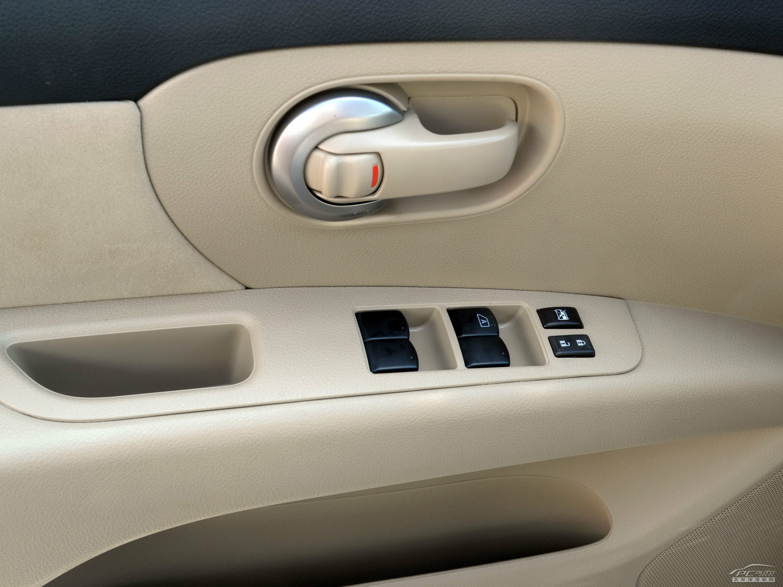 驪威內飾高清大圖