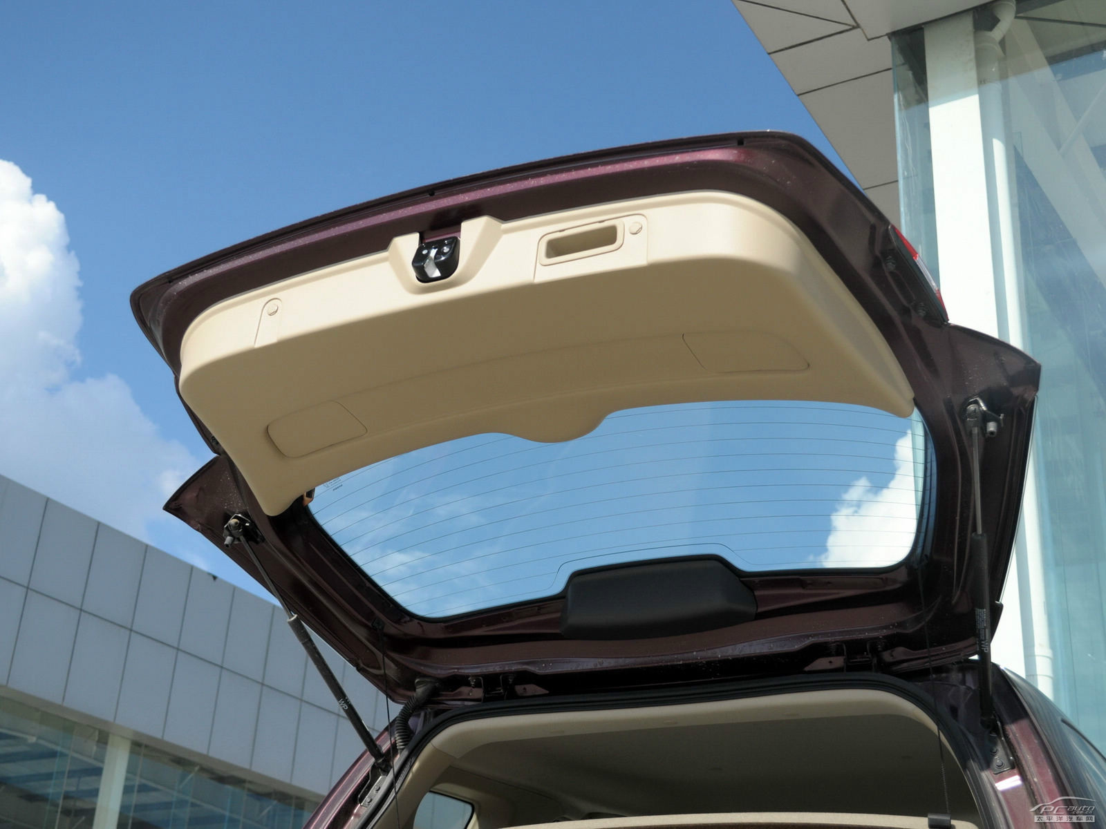 驪威空間高清大圖