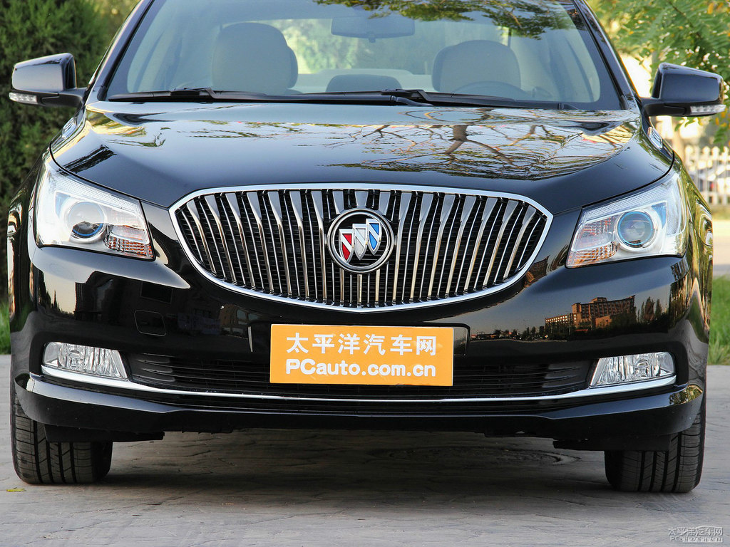 墨玉黑君越車頭外觀圖片