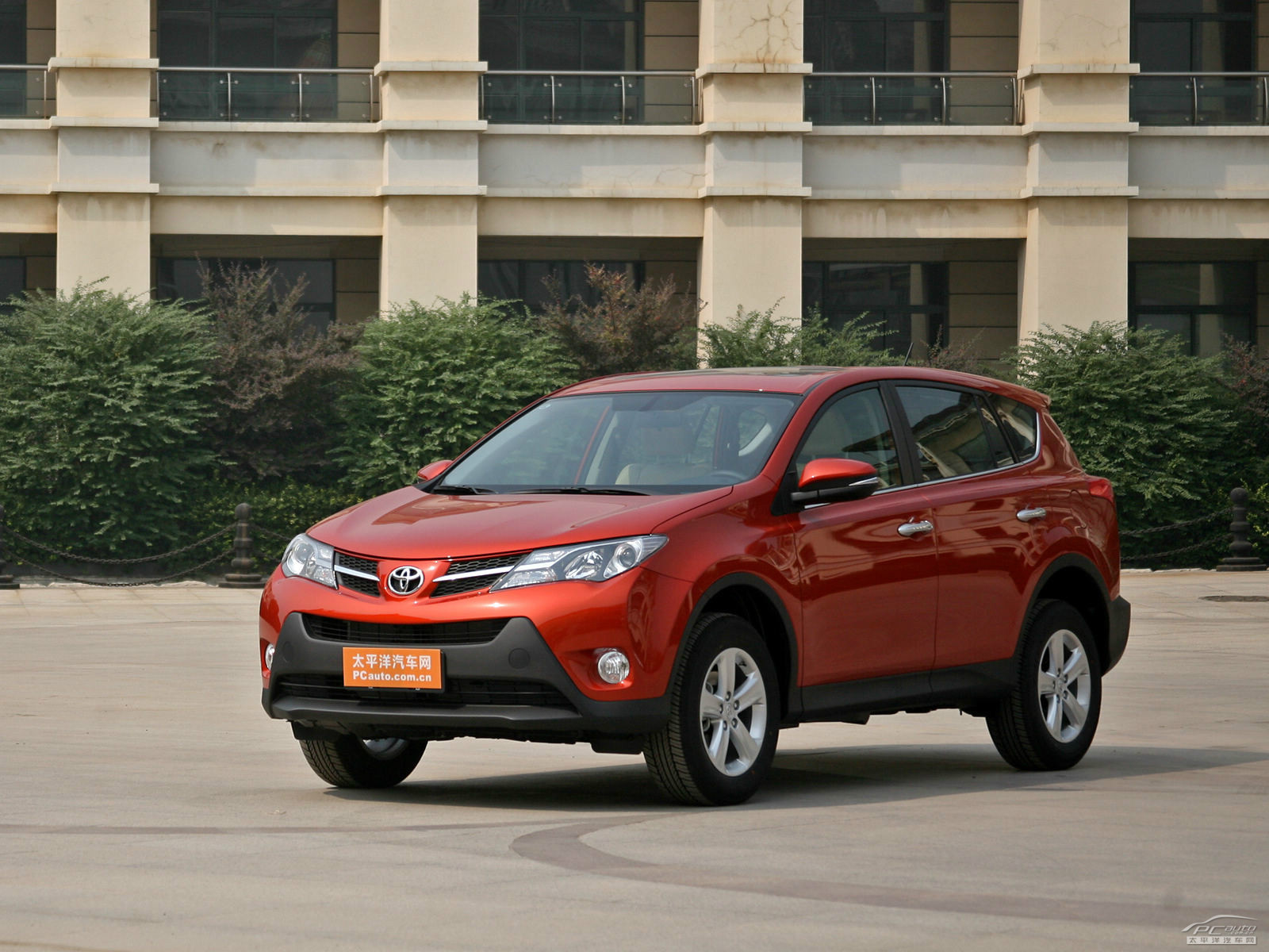 RAV4榮放外觀高清大圖