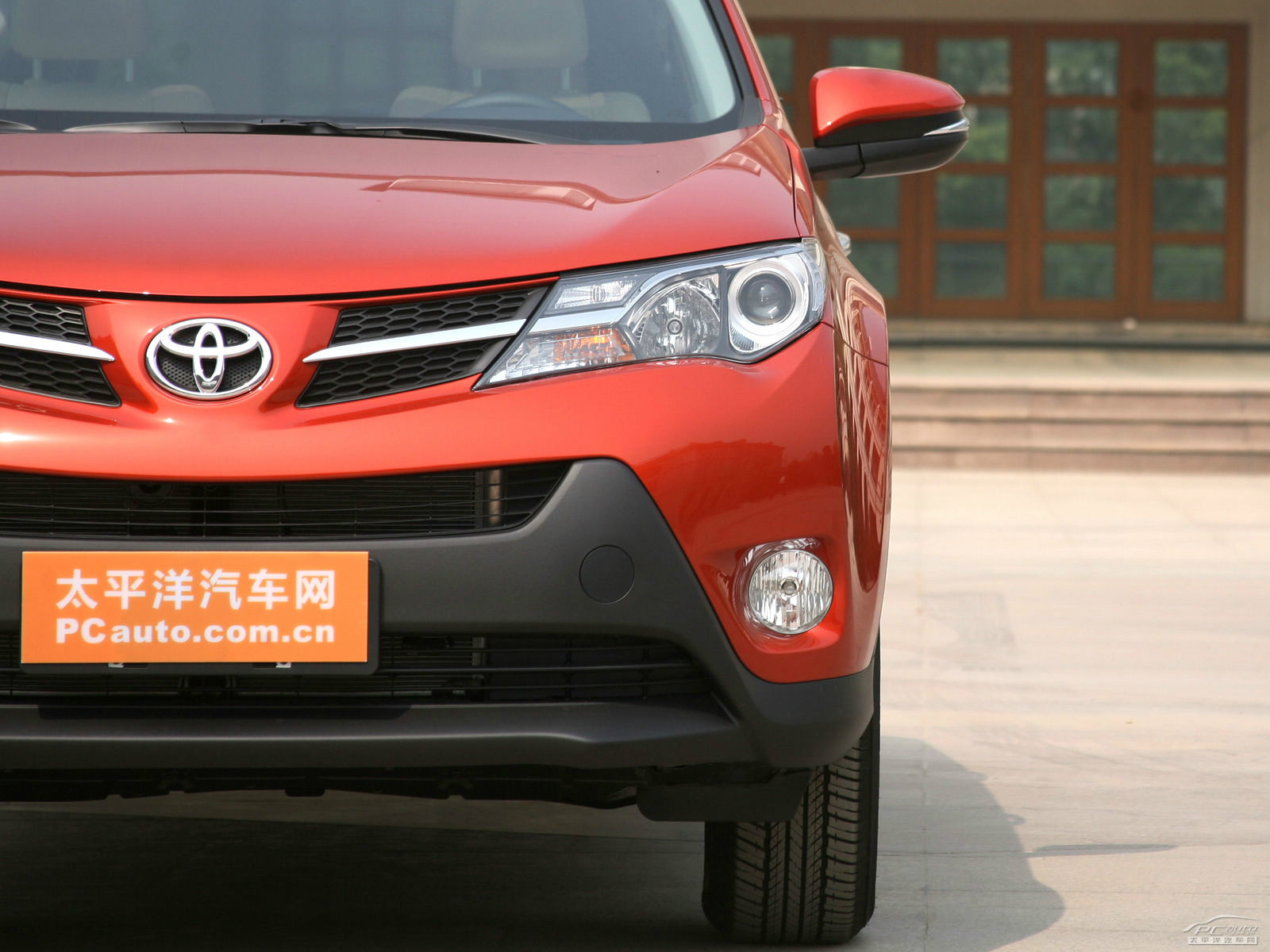 RAV4榮放外觀高清大圖