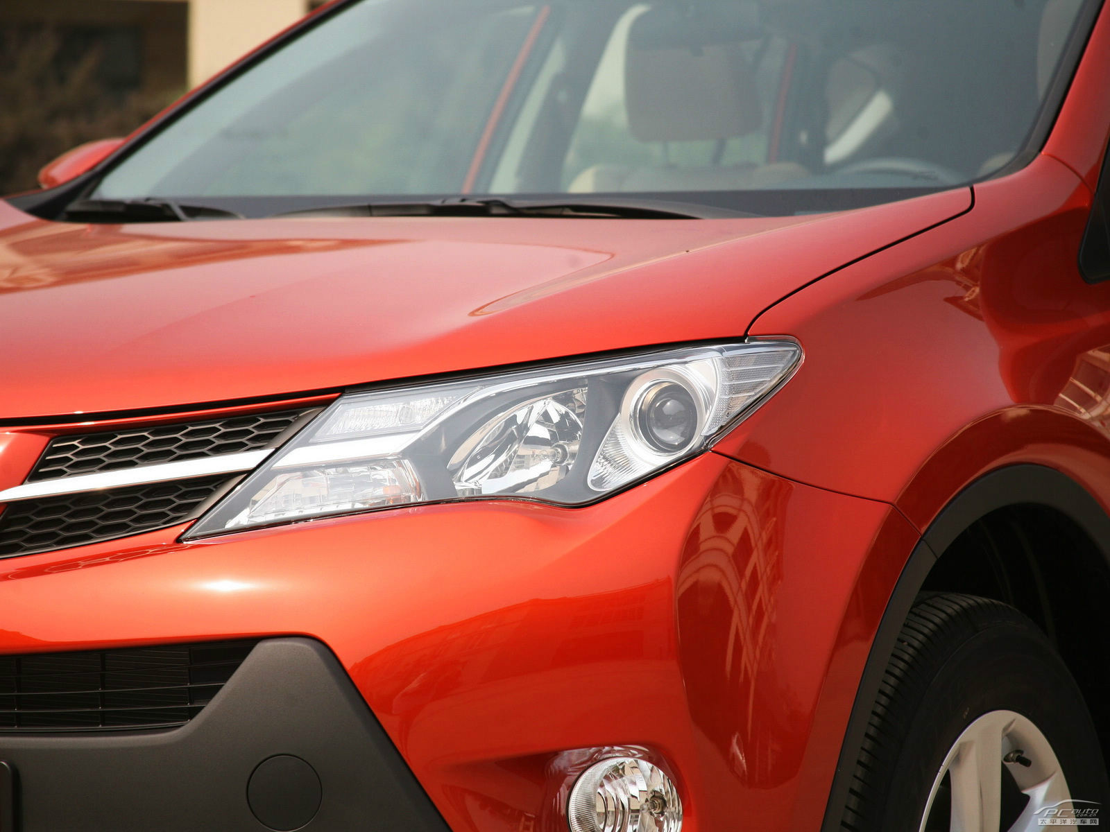 RAV4榮放外觀高清大圖