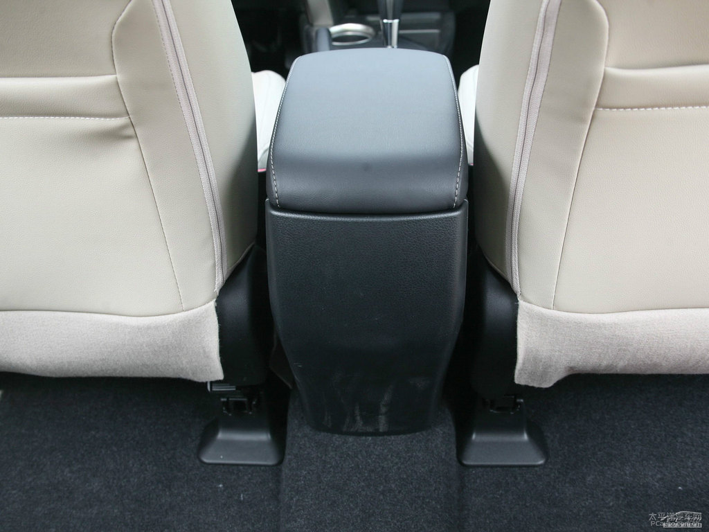 橙色RAV4榮放座椅內飾圖片