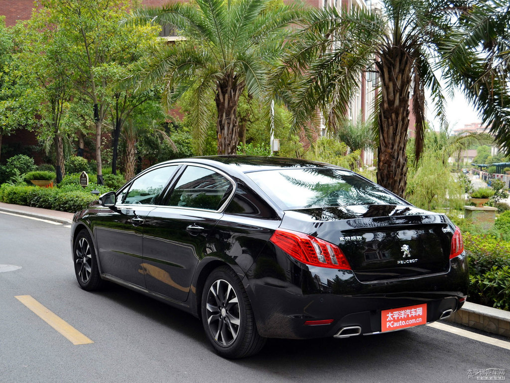 碳晶黑標(biāo)致508整車外觀外觀圖片