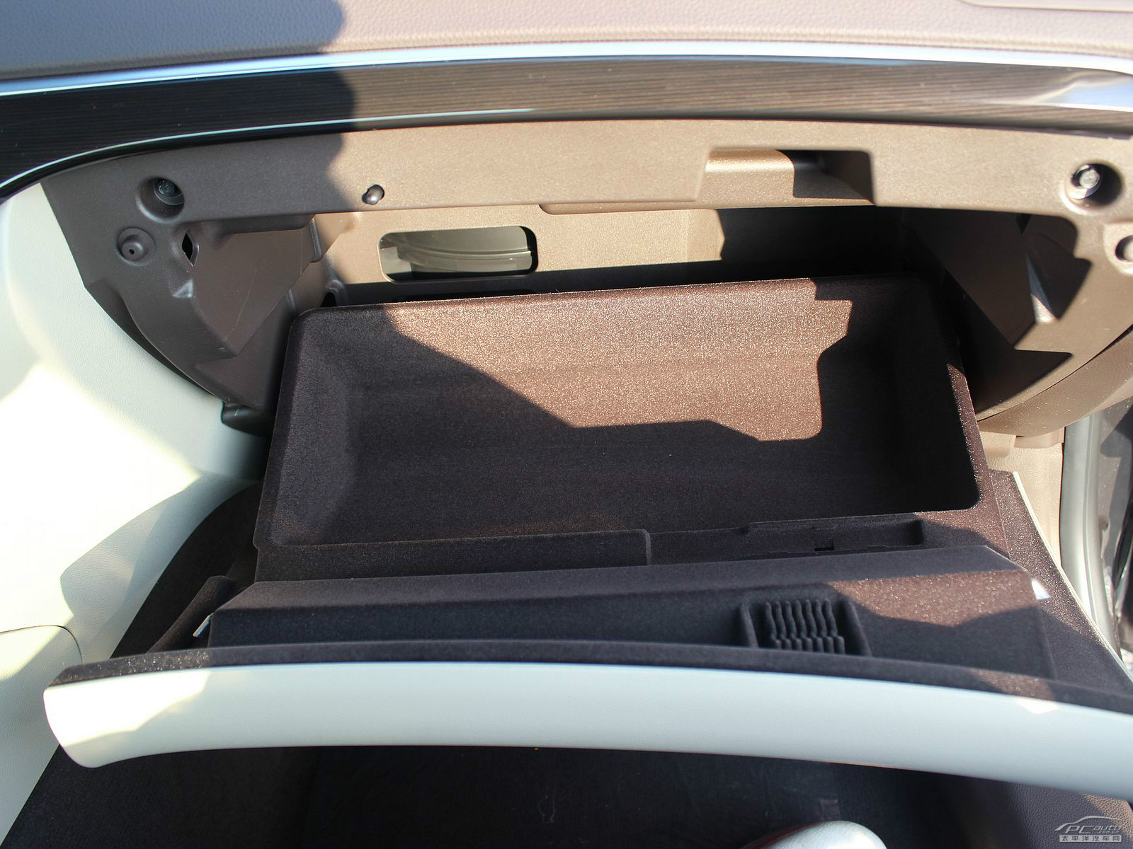 君威空間高清大圖