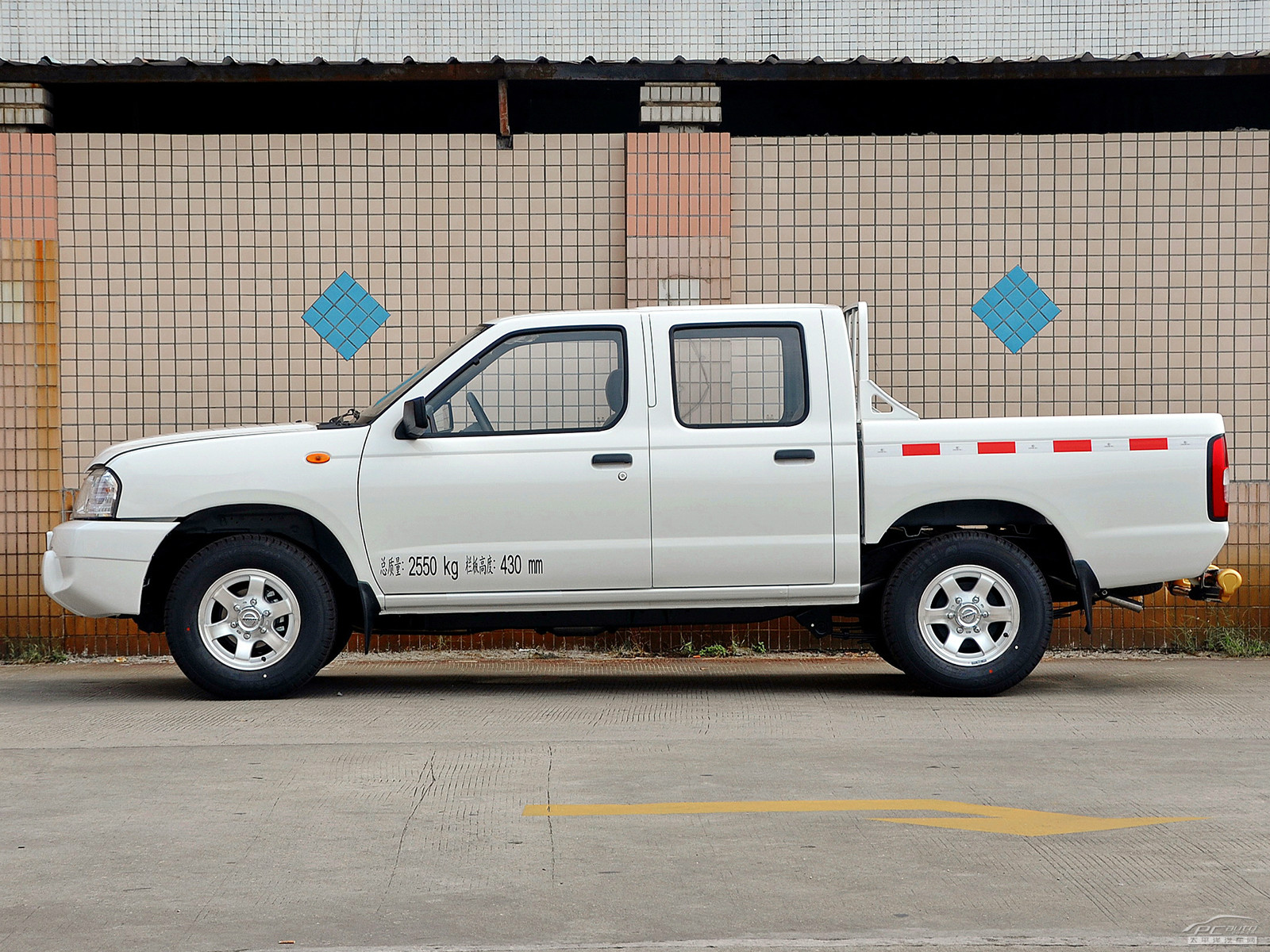 日產(chǎn)D22外觀高清大圖