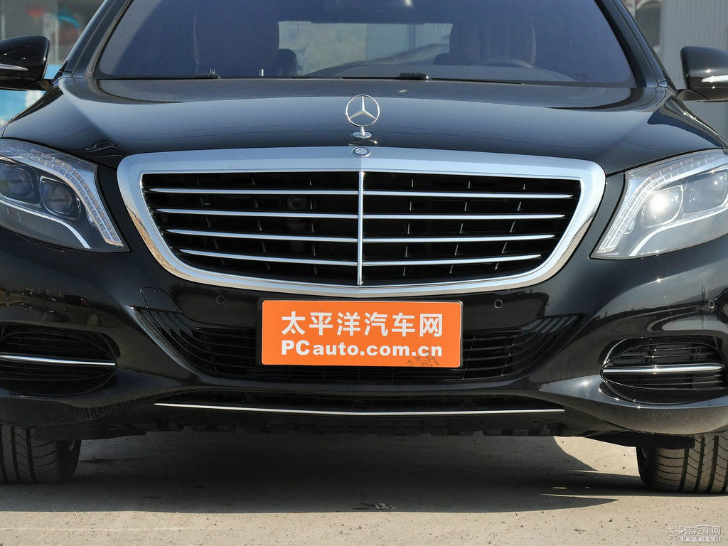 曜巖黑奔馳S級車頭外觀圖片