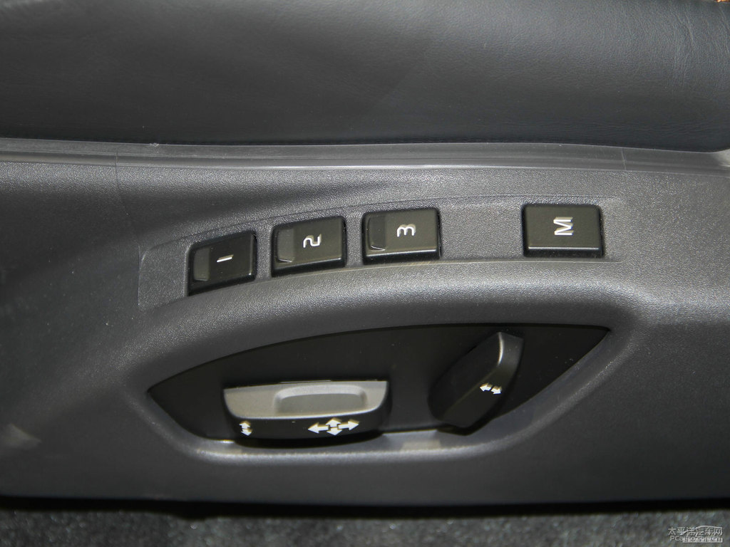 ɫ֠XC60(M)΃(ni)DƬ