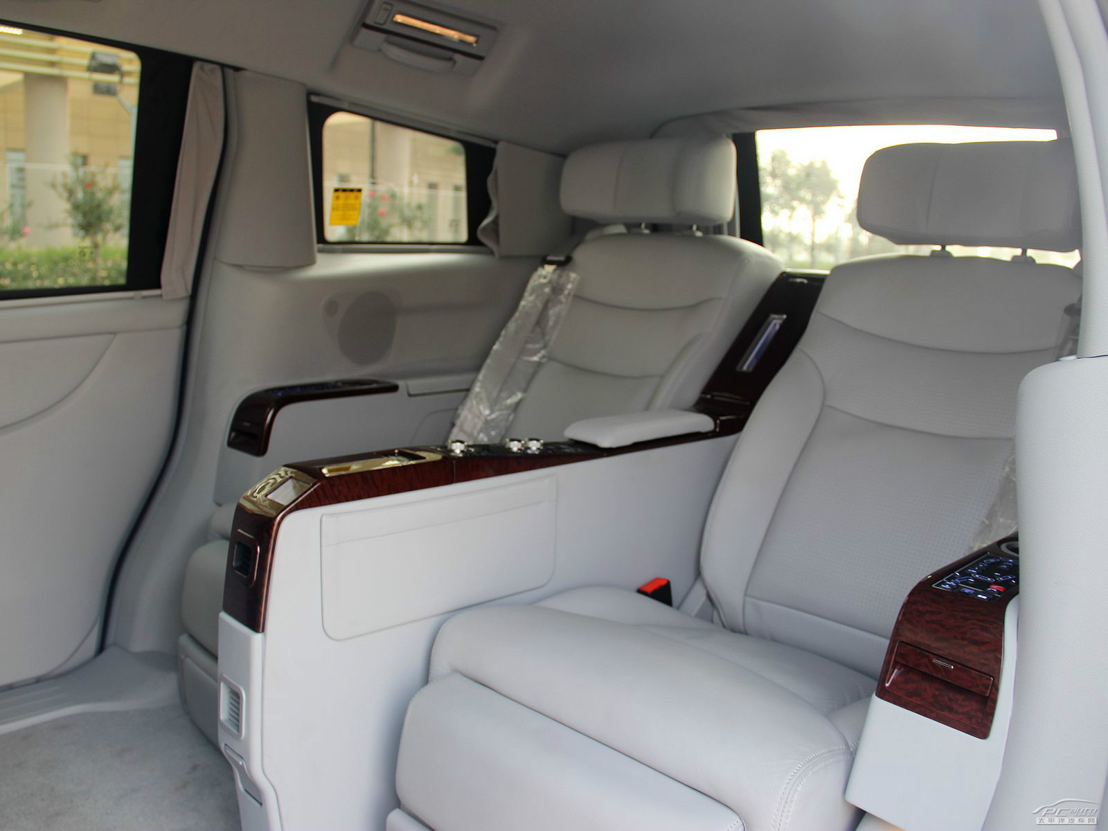 納智捷MASTER CEO空間高清大圖