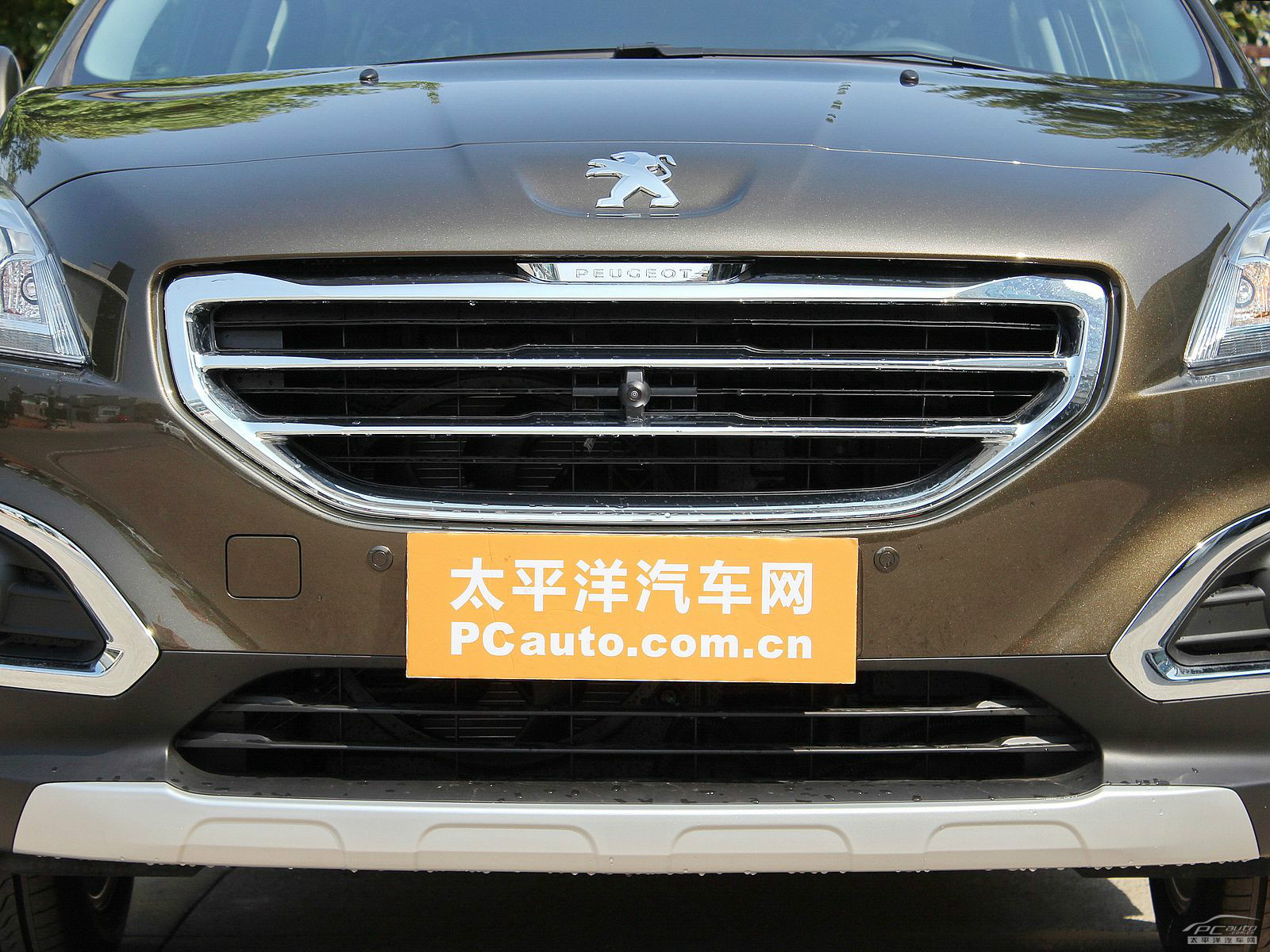 標(biāo)致3008外觀高清大圖