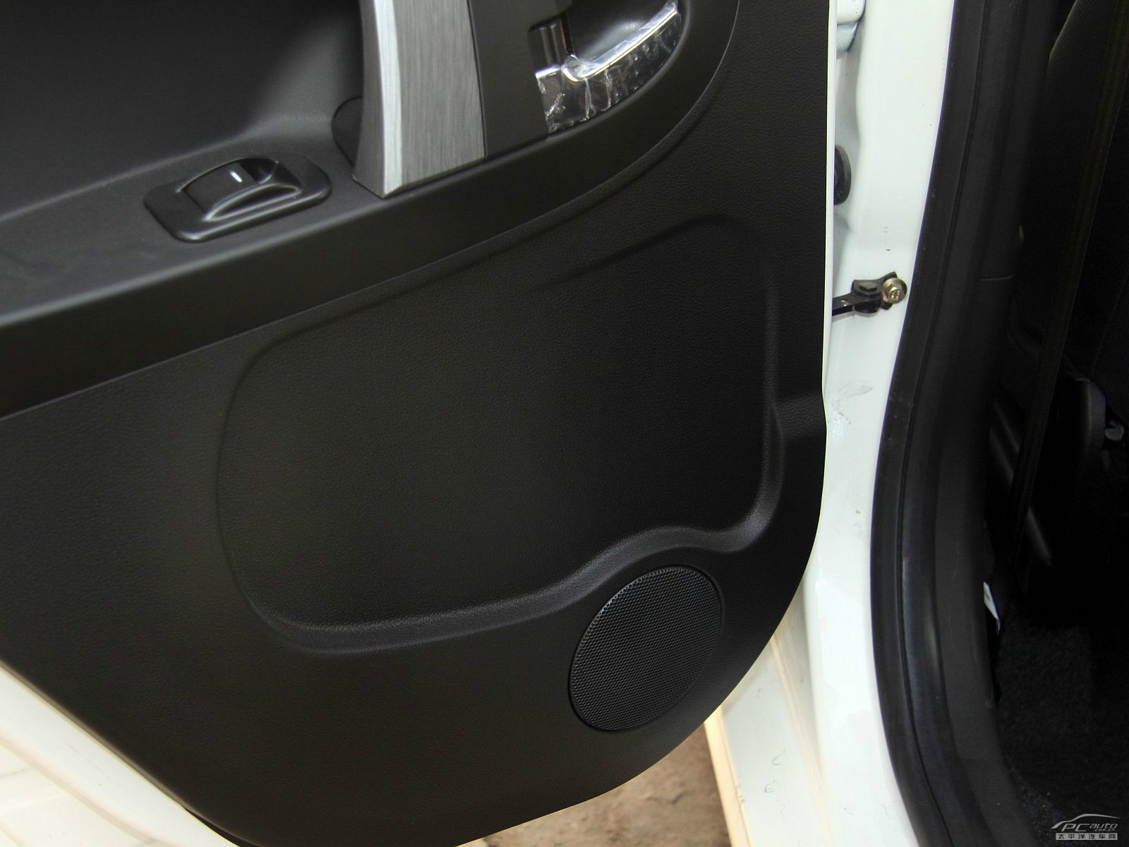 吉利GX2空間高清大圖