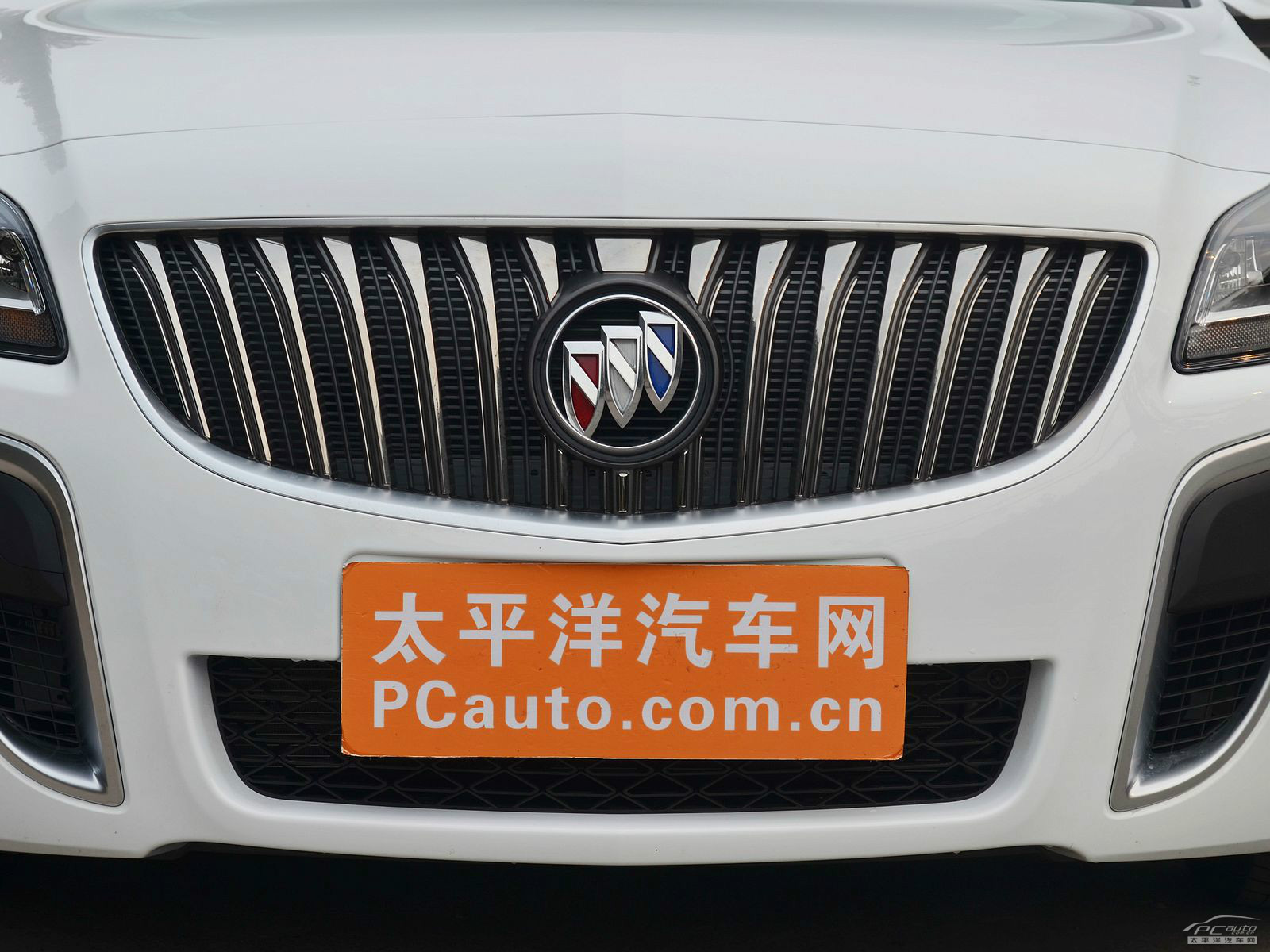 君威外觀高清大圖