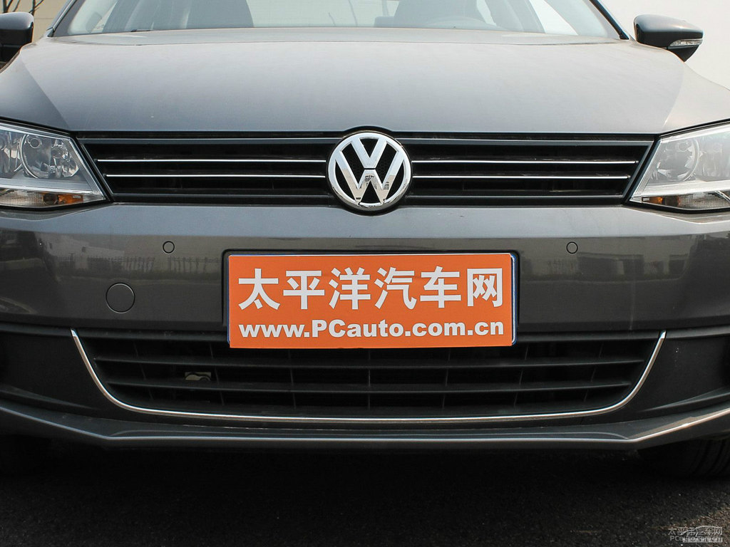 波斯灰速騰車頭外觀圖片